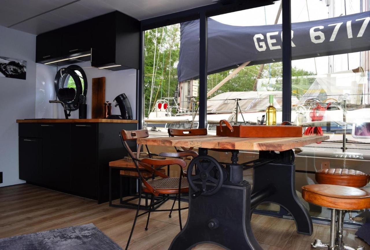 Hausboot Lina In Flensburg Hotel Ngoại thất bức ảnh